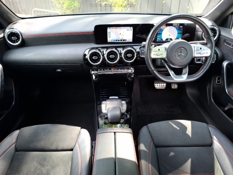 Mercedes-Benz A Class A180d 2.0 Sport Black #3