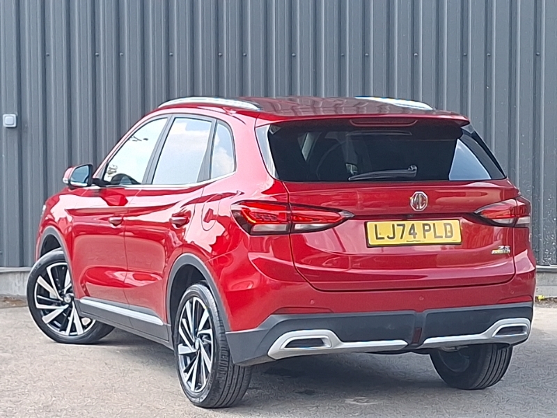 MG ZS 1.5 Hybrid Trophy Red #2