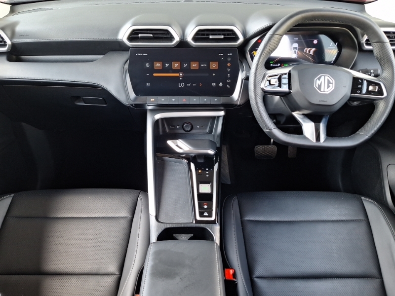 MG ZS 1.5 Hybrid Trophy Red #3