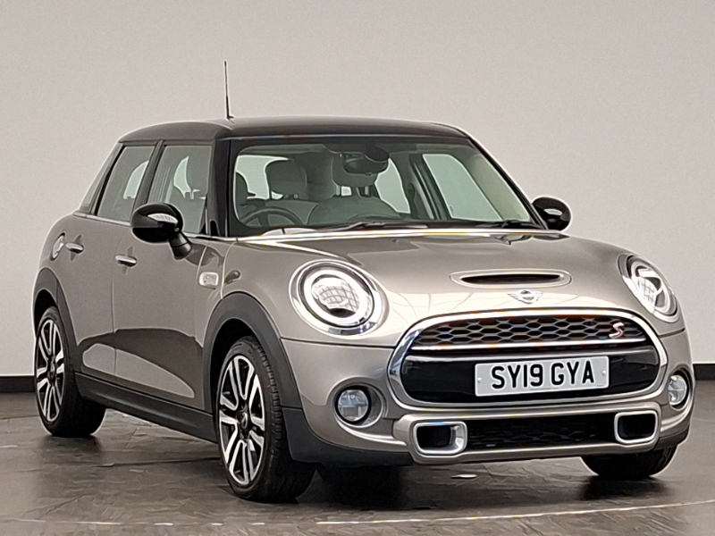 Mini Hatch 2.0 Cooper S Exclusive II Silver