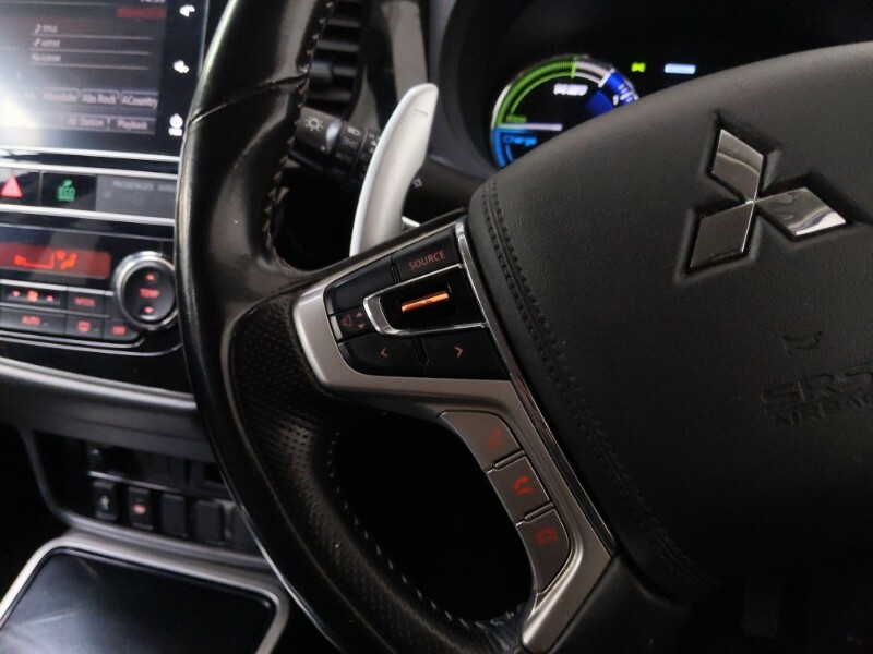 Mitsubishi Outlander Outlander Juro Phev Cvt Red #15