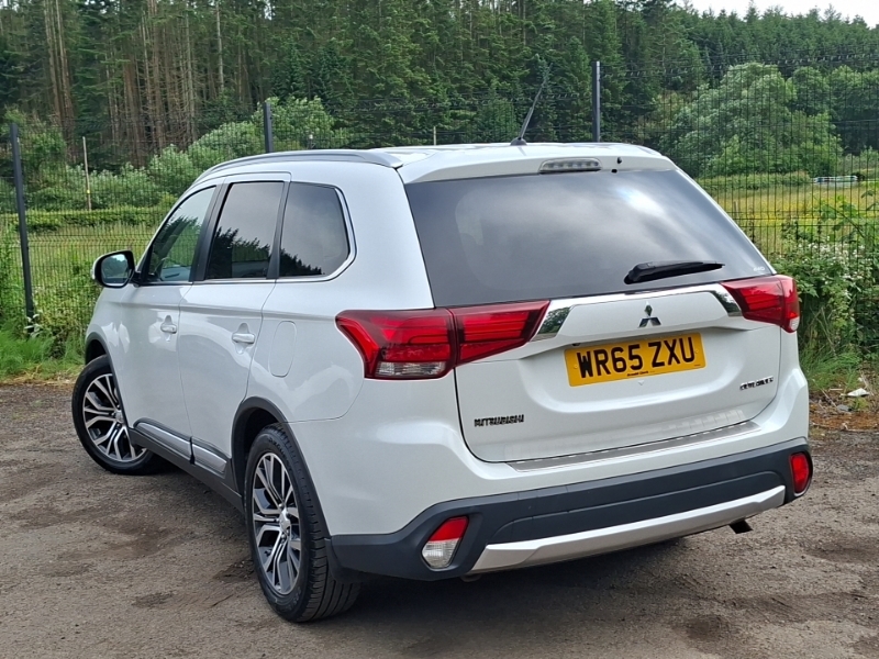 Mitsubishi Outlander 2.2 Di-d Gx4 White #2