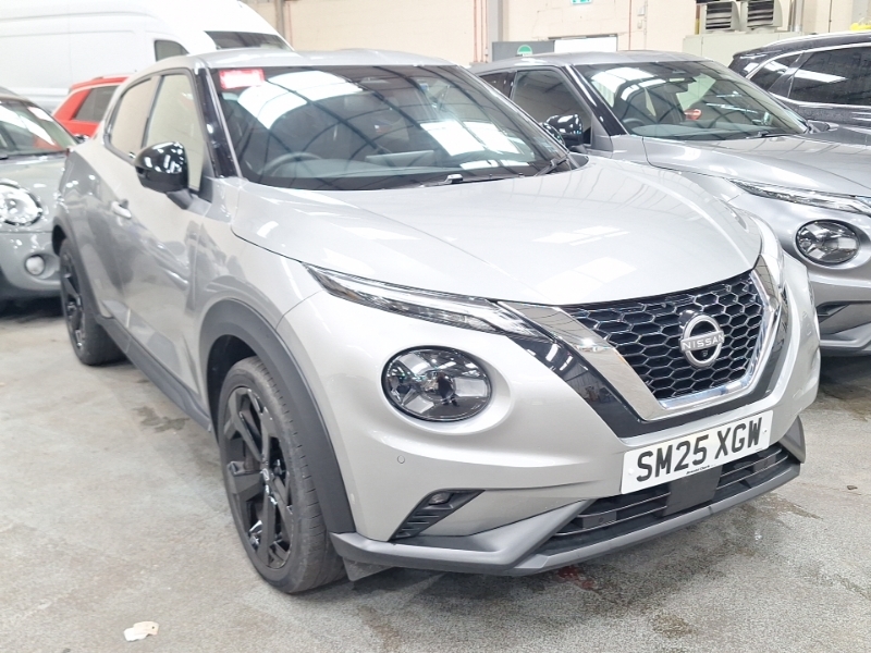 Nissan Juke 1.0 Dig-t Tekna Silver