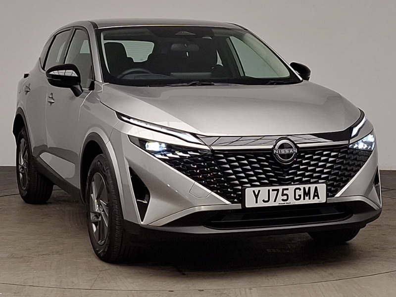 Nissan Qashqai 1.3 Dig-t Mh 158 Acenta Premium Xtronic Silver