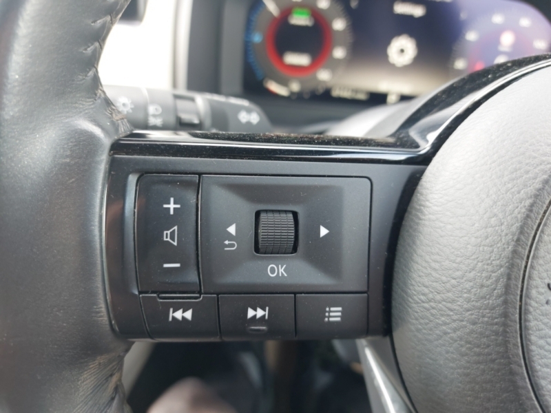 Nissan Qashqai Acenta Premium Silver #13