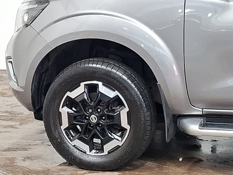 Nissan Navara Dci Tekna Black #19