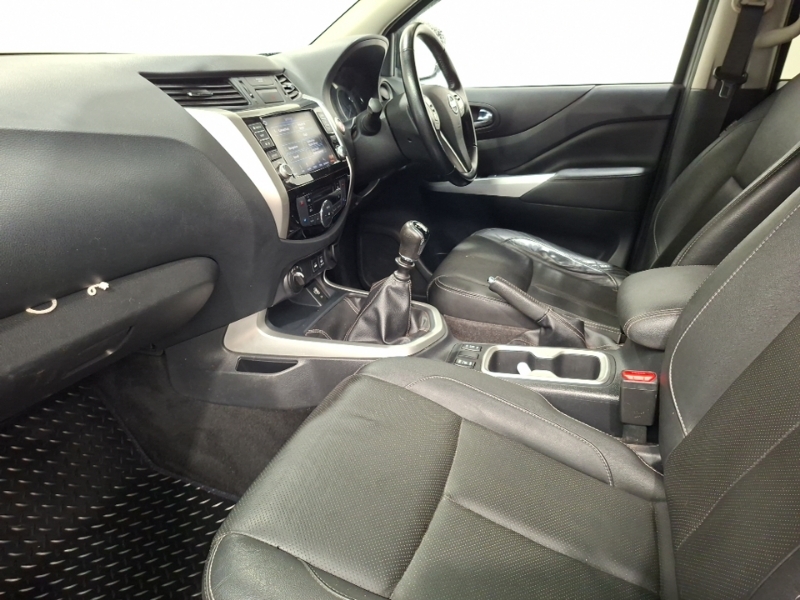 Nissan Navara Double Cab Pick Up Tekna 2.3Dci 190 Tt 4Wd Grey #5
