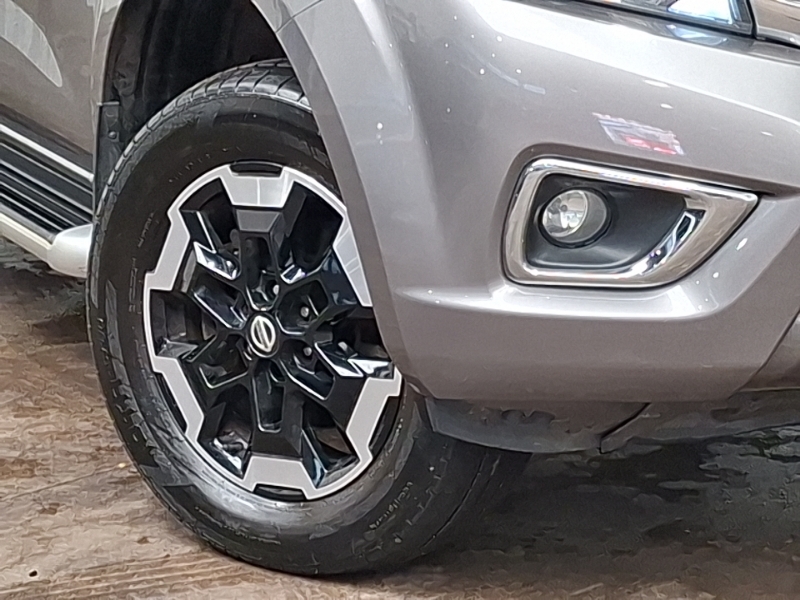 Nissan Navara Dci Tekna Black #20