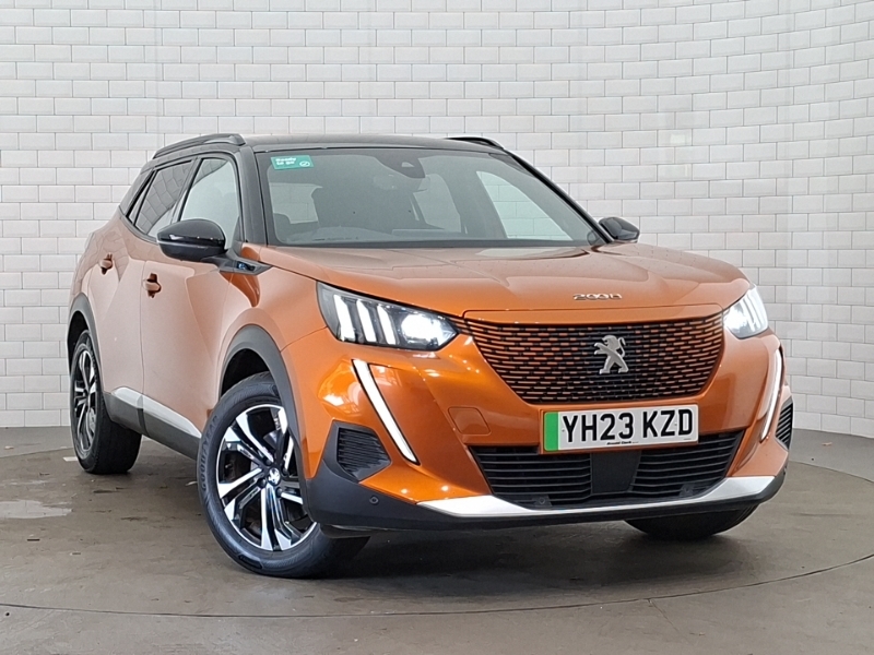 Peugeot e-2008 100Kw Gt 50Kwh Orange