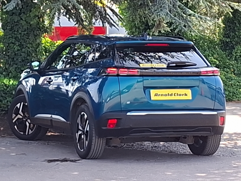 Peugeot e-2008 100Kw Allure 50Kwh Blue #2