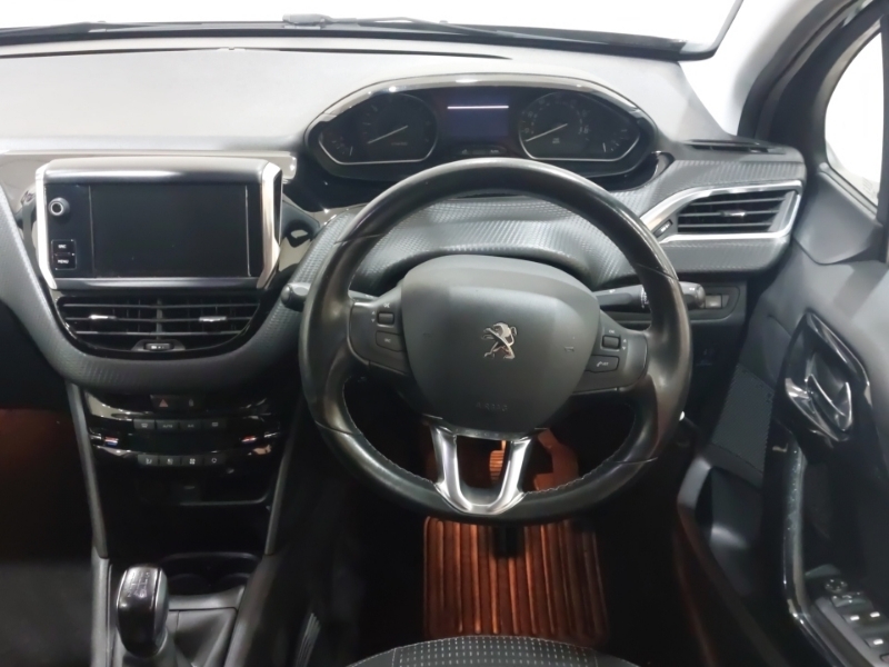 Peugeot 208 Gt Line Silver #8