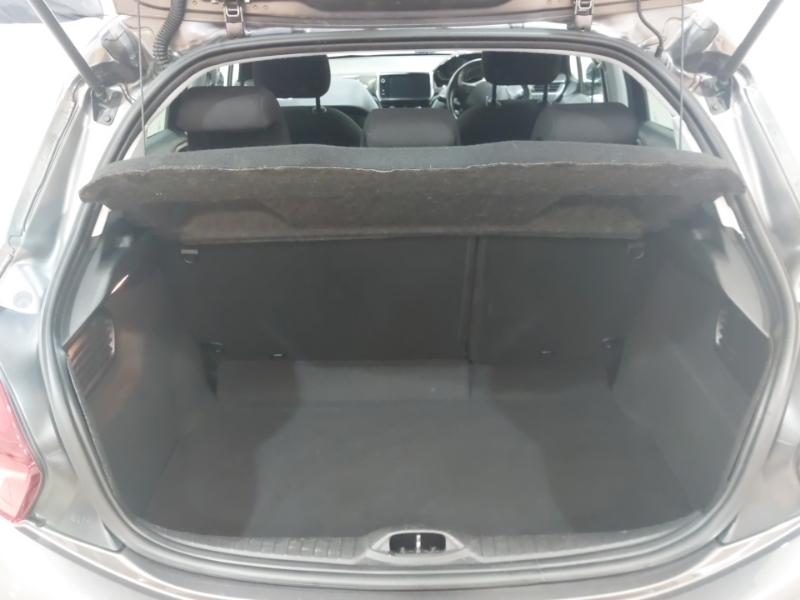 Peugeot 208 Gt Line Silver #18