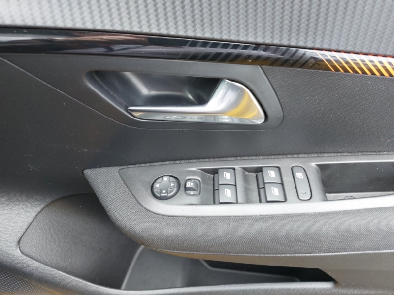 Peugeot 208 Allure Premium Grey #17