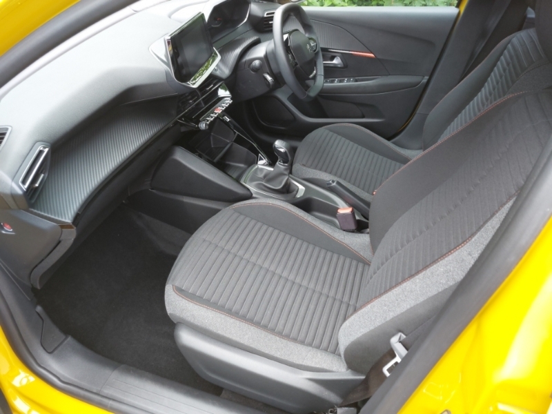 Peugeot 208 1.2 Puretech Active Premium Yellow #5