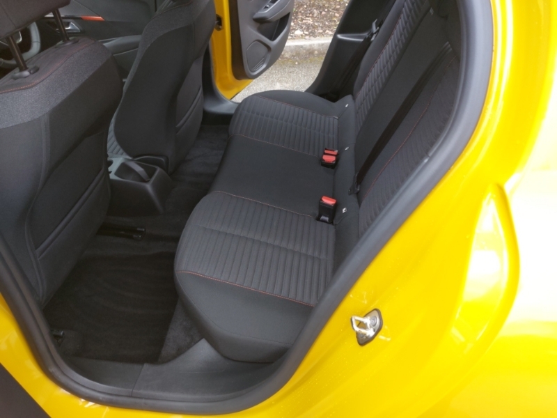 Peugeot 208 1.2 Puretech Active Premium Yellow #6
