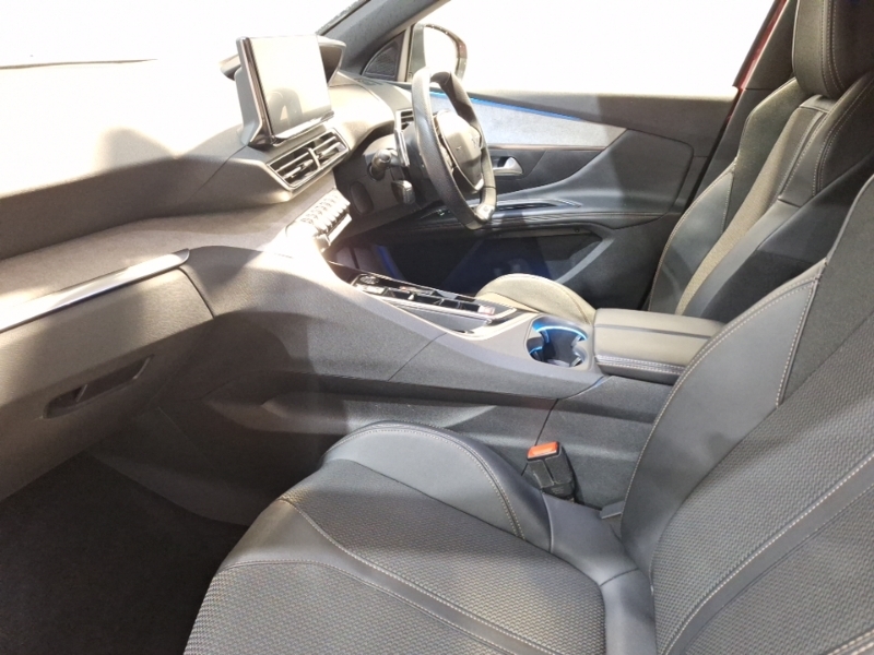 Peugeot 3008 1.5 Bluehdi Gt Eat8 Red #5