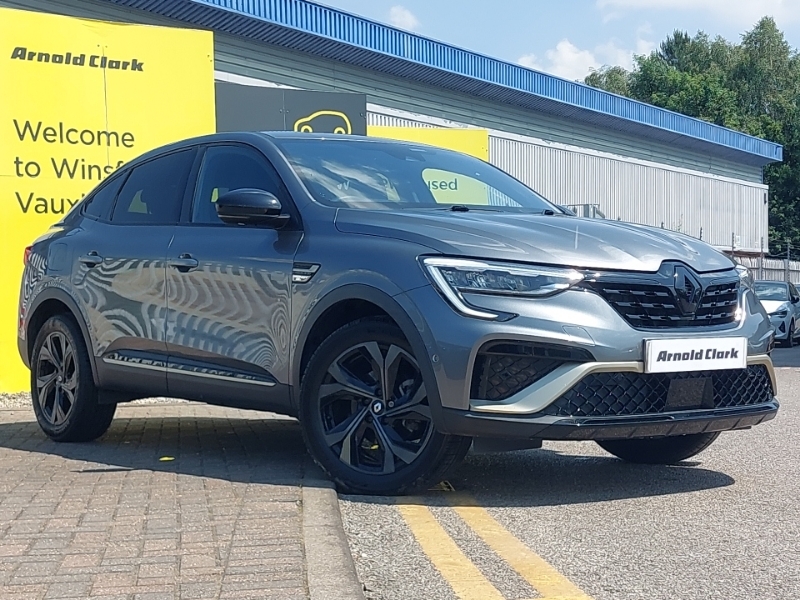 Renault Arkana 1.6 E-tech Full Hybrid 145 Engineered Grey