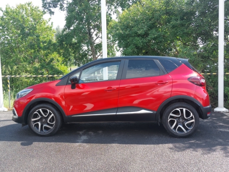 Renault Captur 1.5 Dci 90 Iconic Edc Red #4