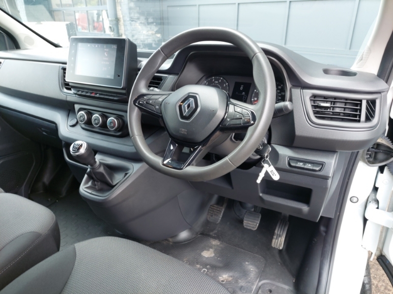 Renault Trafic Sl30 Blue Dci 130 Advance Van White #3