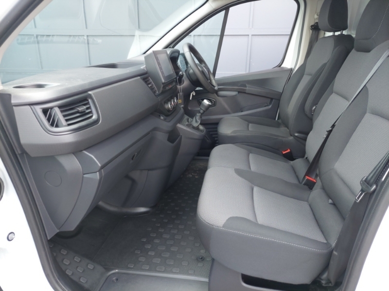 Renault Trafic Sl30 Blue Dci 130 Advance Van White #5