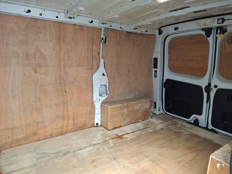 Renault Trafic Sl30 Blue Dci 130 Advance Van White #6
