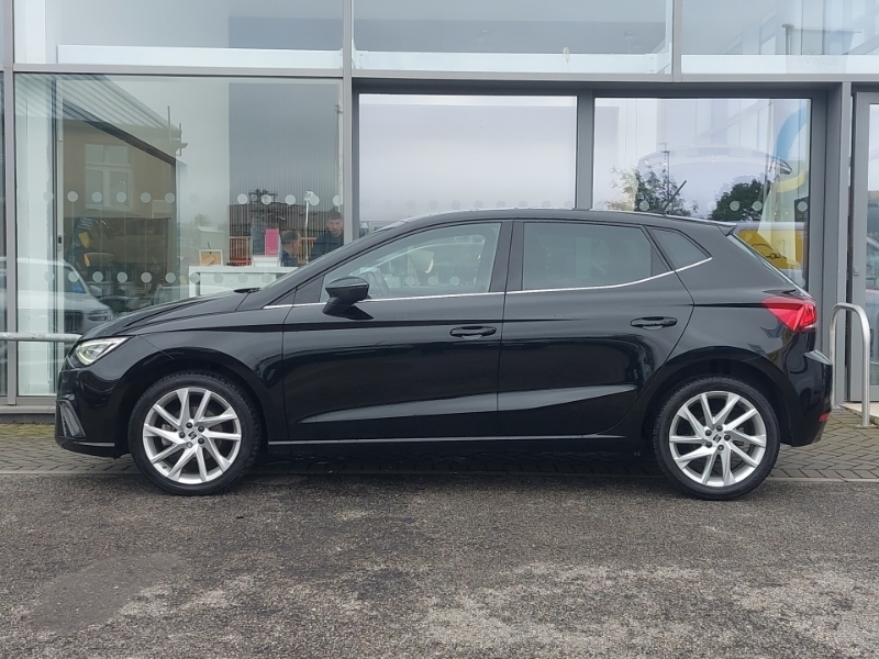 Seat Ibiza 1.0 Tsi 115 Xcellence Black #4