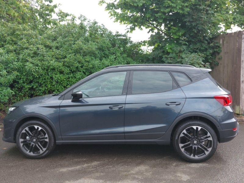 Seat Arona 1.0 Tsi 115 Fr Sport Dsg Grey #4