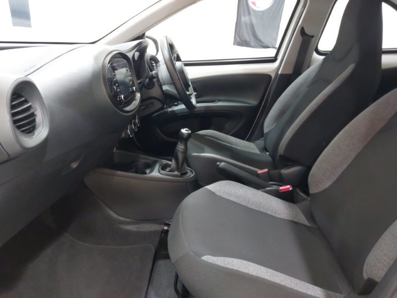 Toyota Aygo X 1.0 Vvt-i Pure White #5