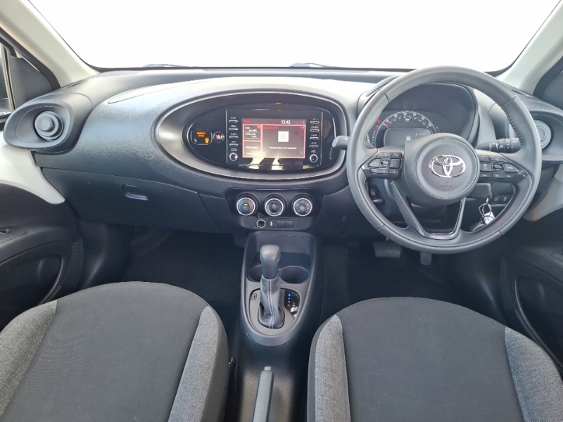 Toyota Aygo X 1.0 Vvt-i Pure White #3