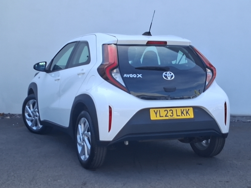 Toyota Aygo X 1.0 Vvt-i Pure White #2