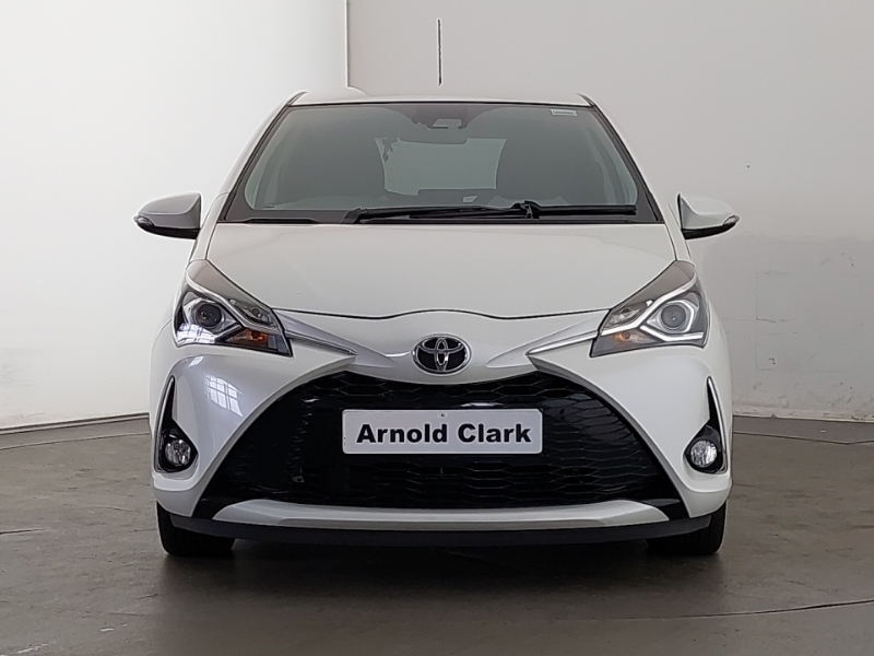 Toyota Yaris Icon White #14