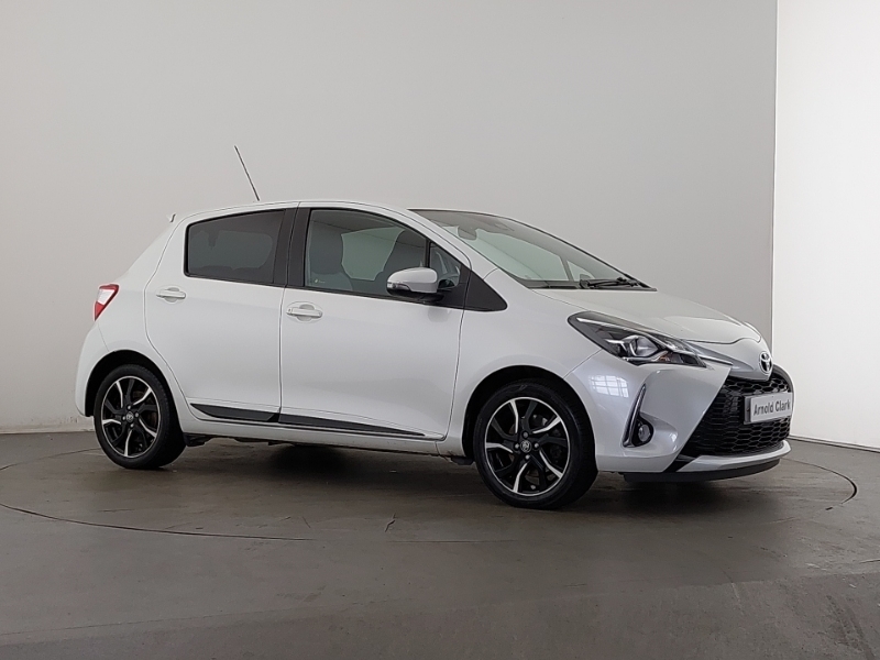 Toyota Yaris Icon White #7