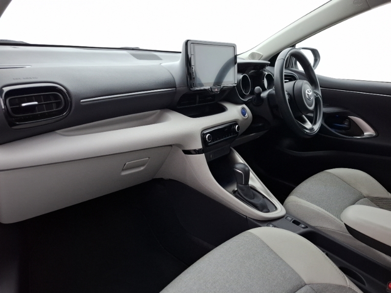 Toyota Yaris 1.5 Hybrid Excel Cvt White #5