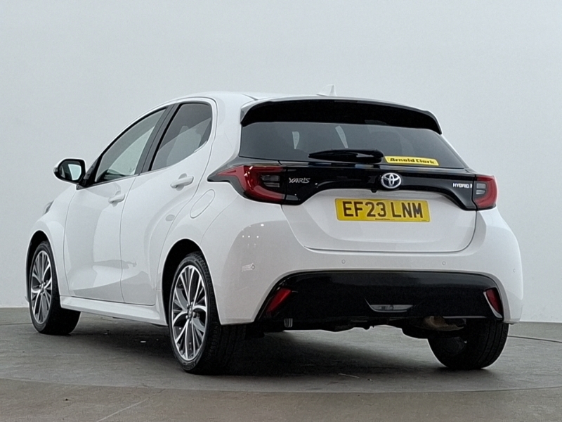 Toyota Yaris 1.5 Hybrid Excel Cvt White #2
