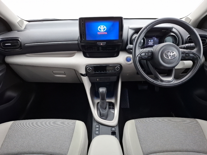 Toyota Yaris 1.5 Hybrid Excel Cvt White #3