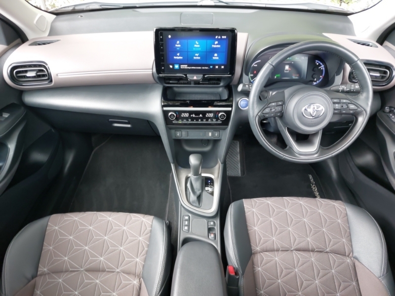 Toyota Yaris Cross 1.5 Hybrid Excel Cvt Silver #3
