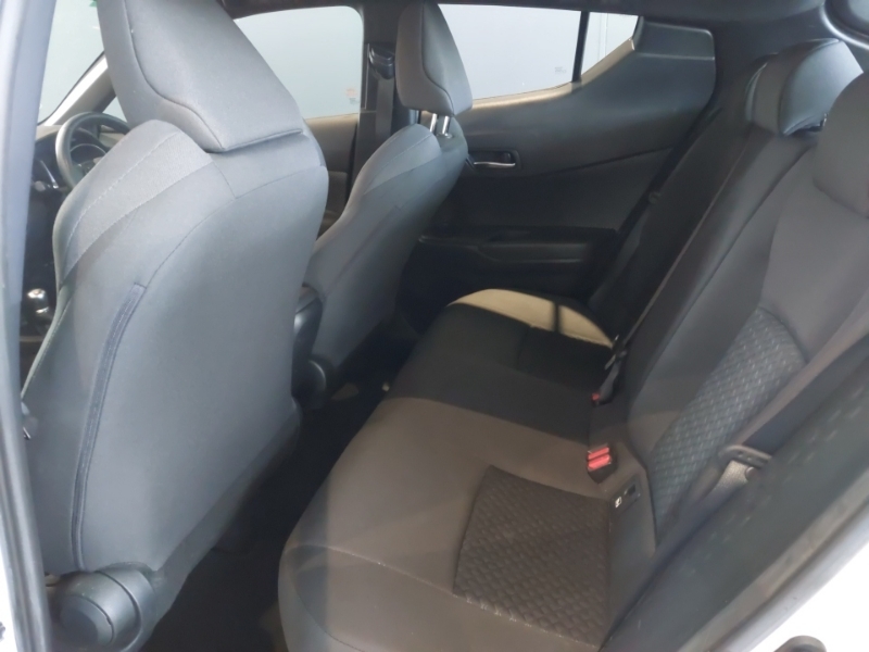 Toyota C-Hr 1.8 Hybrid Icon Cvt White #6
