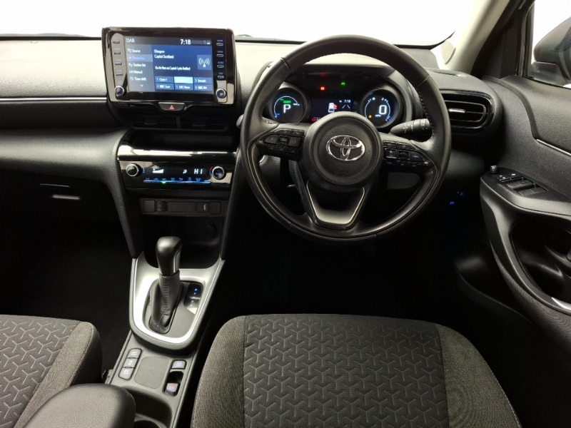 Toyota Yaris Cross Excel White #7