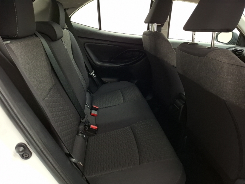 Toyota Yaris Cross Excel White #15