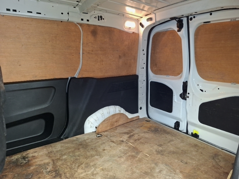Vauxhall Combo 2300 1.5 Turbo D 100Ps H1 Dynamic Van White #6