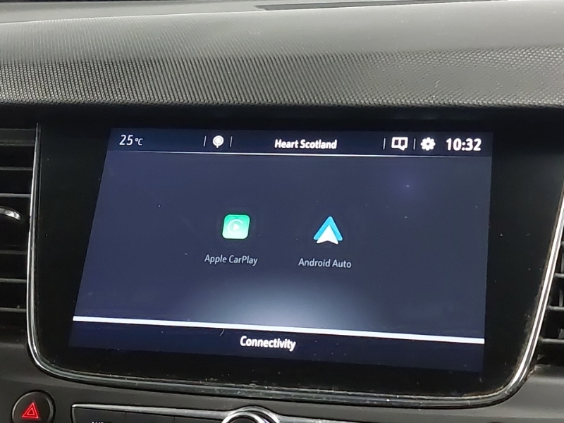 Vauxhall Crossland X Griffin White #15