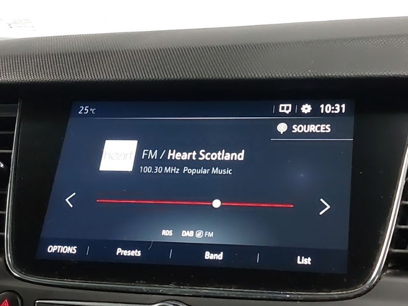 Vauxhall Crossland X Griffin White #11