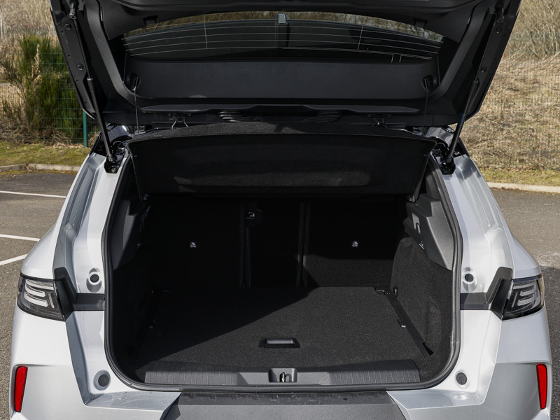 Vauxhall Grandland Suv White #19