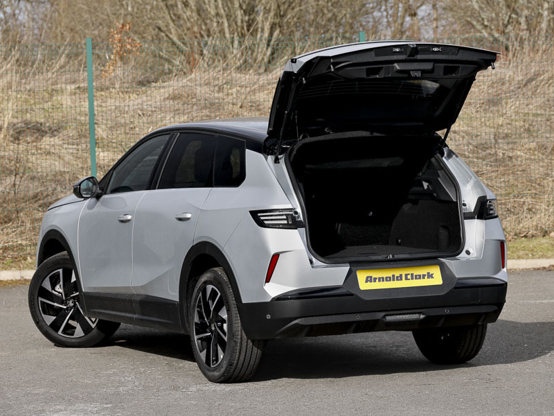 Vauxhall Grandland Suv White #18