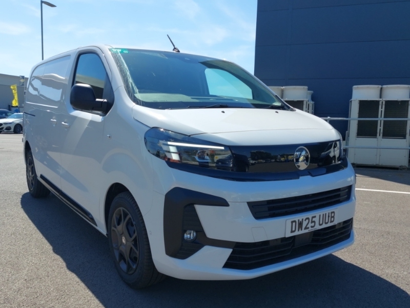 Vauxhall Vivaro 1.5 Turbo D 120 Pro H1 Van White