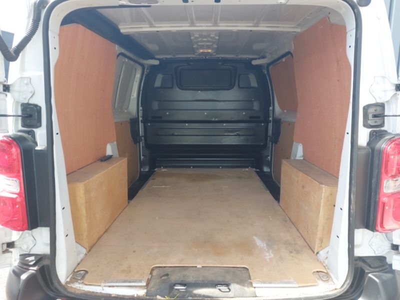 Vauxhall Vivaro 2.0 Turbo D Prime Xl Crew Van Double Cab 6Dr Diese White #18