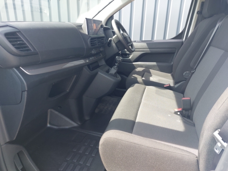 Vauxhall Vivaro 1.5 Turbo D 120 Prime H1 Van White #5