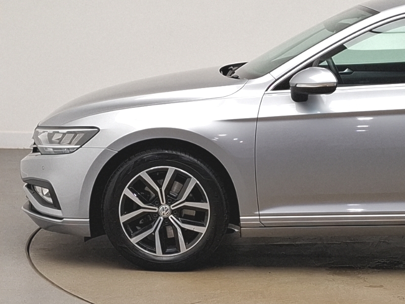 Volkswagen Passat 2.0 Se Nav Tdi 148 Bhp Grey #19