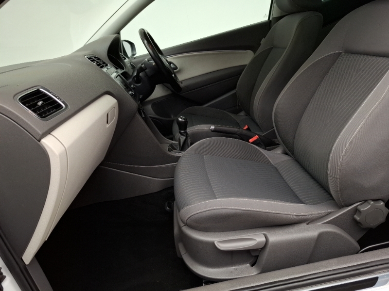 Volkswagen Polo 1.2 Tsi Se Design White #5