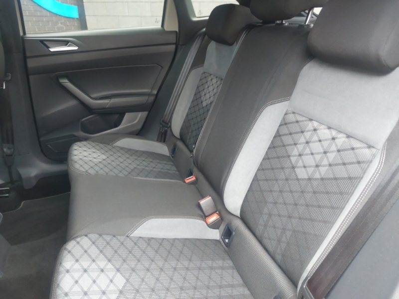 Volkswagen Taigo 1.0 Tsi 110 R-line Grey #6